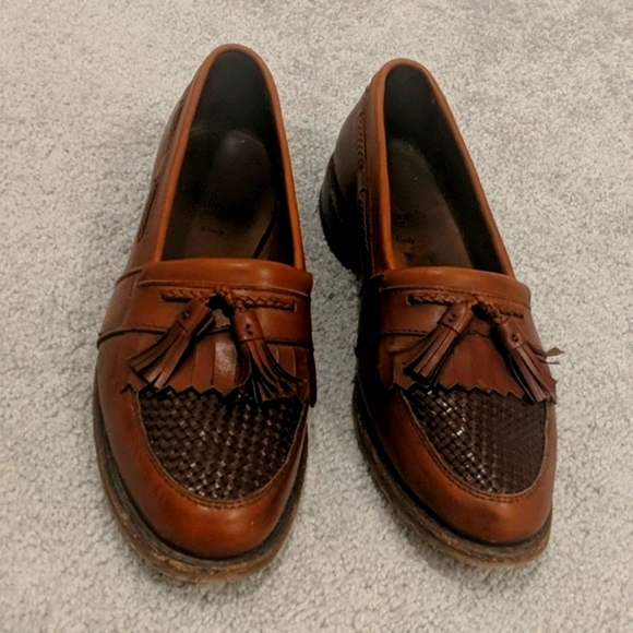 Allen Edmonds - Picture 2 of 5